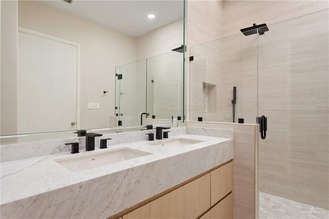 4512 Ben Hogan Drive, Mcallen, TX 78573