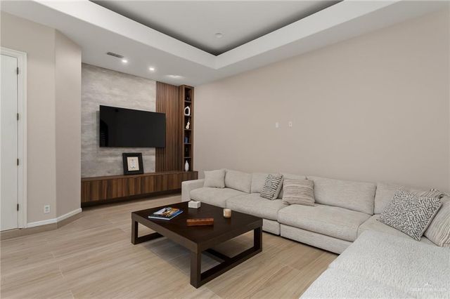 4512 Ben Hogan Drive, Mcallen, TX 78573