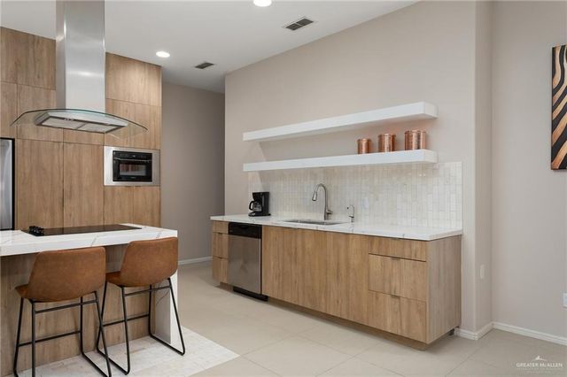 4512 Ben Hogan Drive, Mcallen, TX 78573