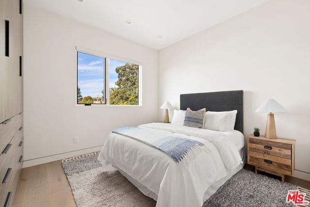 714 N La Jolla Avenue, Los Angeles, CA 90046