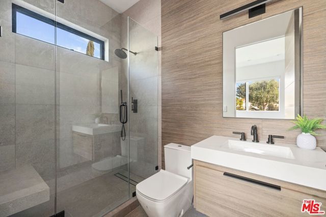 714 N La Jolla Avenue, Los Angeles, CA 90046