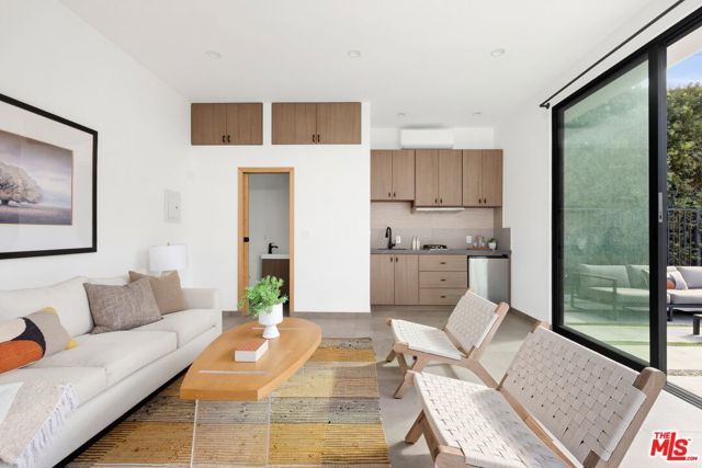 714 N La Jolla Avenue, Los Angeles, CA 90046