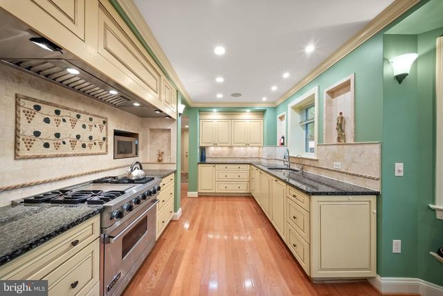 3312 PROSPERITY AVE, Fairfax, VA 22031