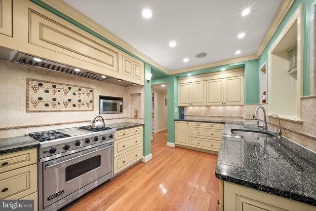 3312 PROSPERITY AVE, Fairfax, VA 22031