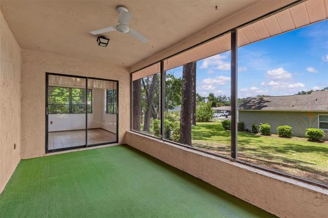 505 VILLAGE OAK DRIVE, Tarpon Springs, FL 34689