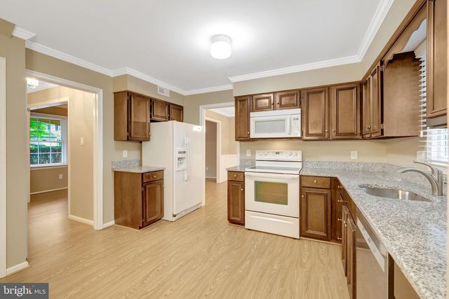 4750 CARTERWOOD DR, Fairfax, VA 22032