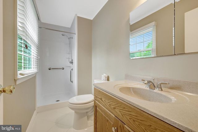 4750 CARTERWOOD DR, Fairfax, VA 22032