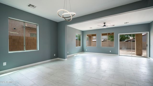 10423 W HUGHES Drive, Tolleson, AZ 85353