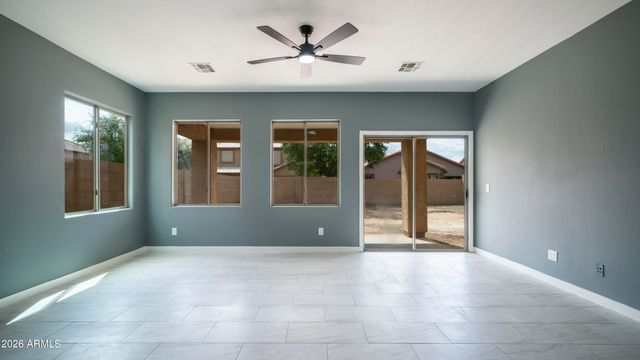 10423 W HUGHES Drive, Tolleson, AZ 85353