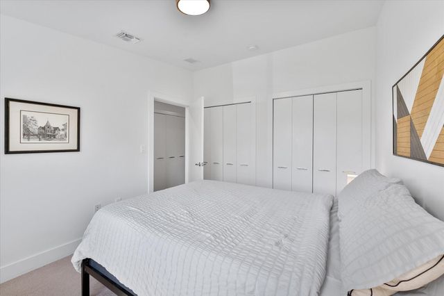 1482 NE 34th Street, Oakland Park, FL 33334