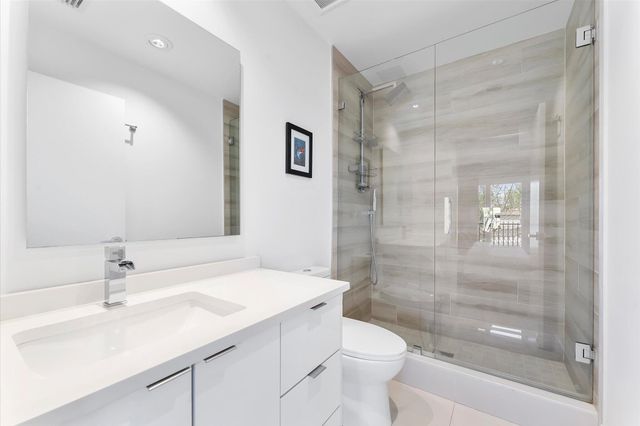 1482 NE 34th Street, Oakland Park, FL 33334