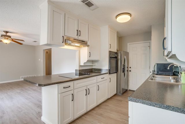 6616 Rickee Court, Watauga, TX 76148