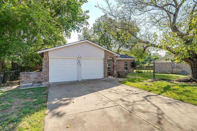 6616 Rickee Court, Watauga, TX 76148