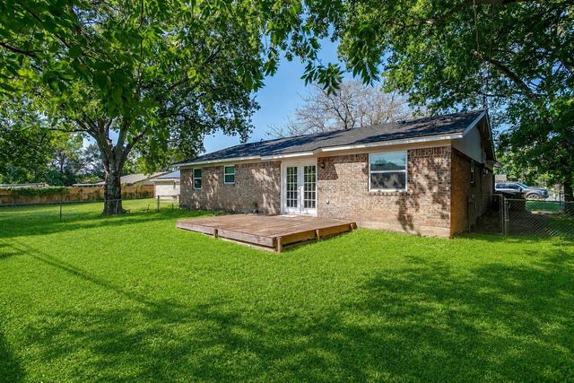 6616 Rickee Court, Watauga, TX 76148