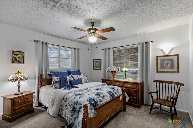 302 E Upshaw Avenue, Temple, TX 76501