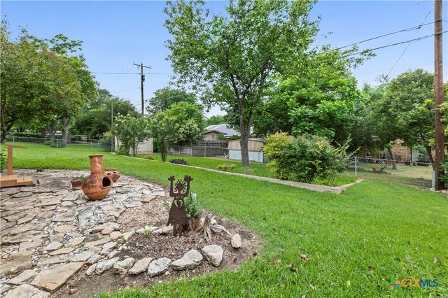 302 E Upshaw Avenue, Temple, TX 76501