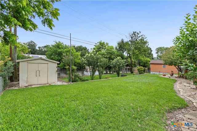 302 E Upshaw Avenue, Temple, TX 76501
