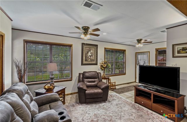 302 E Upshaw Avenue, Temple, TX 76501