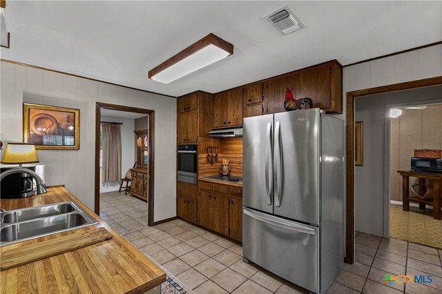 302 E Upshaw Avenue, Temple, TX 76501