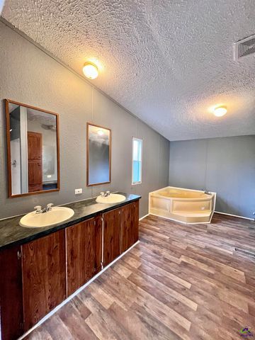 290 Forestwood Drive, Macon, GA 31217