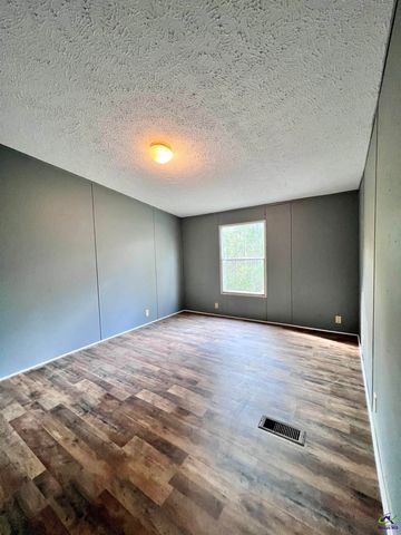 290 Forestwood Drive, Macon, GA 31217