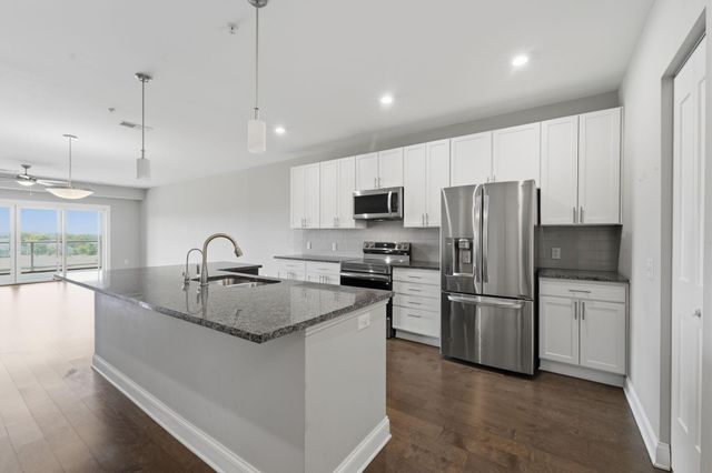 5339 Highpointe Lakes Drive, 404, Westerville, OH 43081