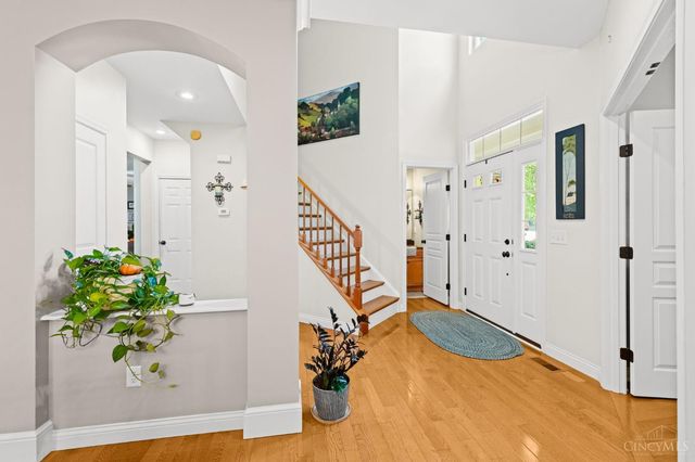 6250 Avebury Court, Hamilton Twp, OH 45152