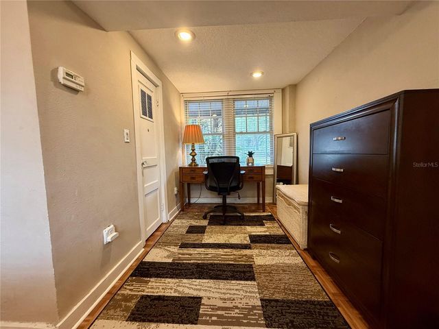 18 N BROWN AVENUE, Orlando, FL 32801