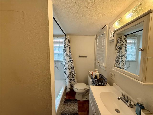 18 N BROWN AVENUE, Orlando, FL 32801