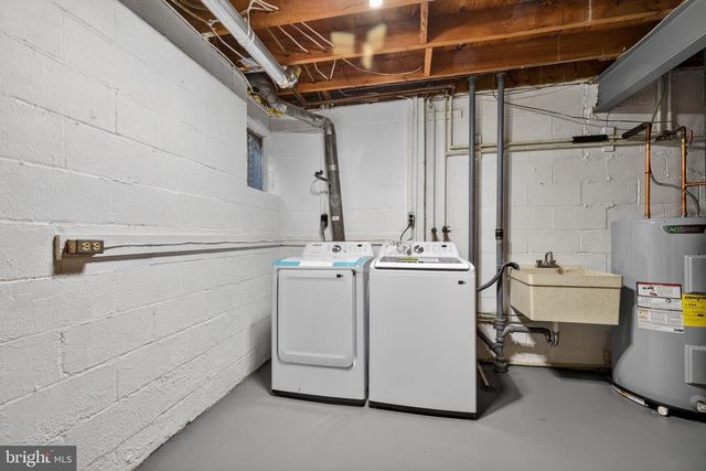 9250 THREE OAKS DR, Silver Spring, MD 20901