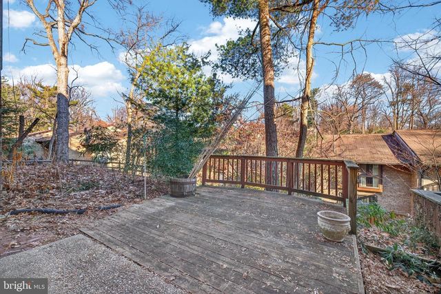 9250 THREE OAKS DR, Silver Spring, MD 20901