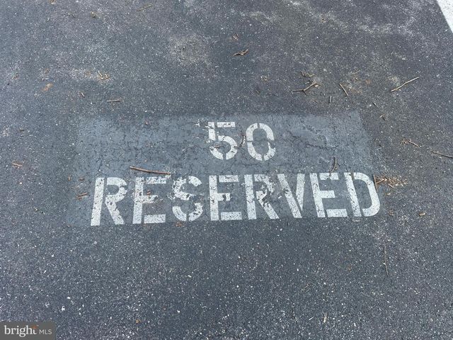 9250 THREE OAKS DR, Silver Spring, MD 20901