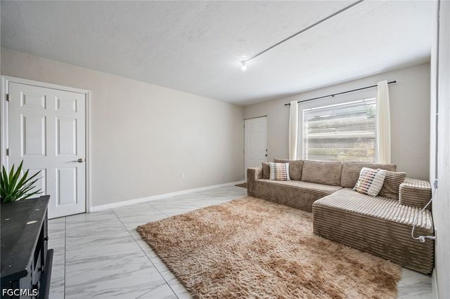 2828 Jackson ST B3, Fort Myers, FL 33901