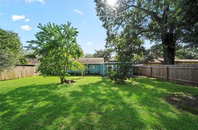 6526 Westview Drive, Houston, TX 77055