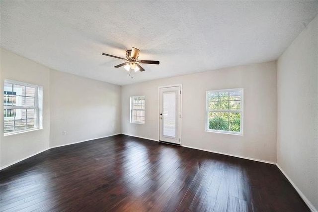 6526 Westview Drive, Houston, TX 77055