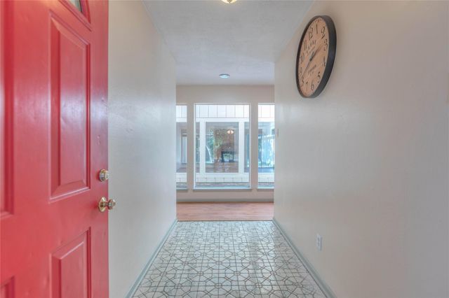 2009 Tickner Street, Conroe, TX 77301