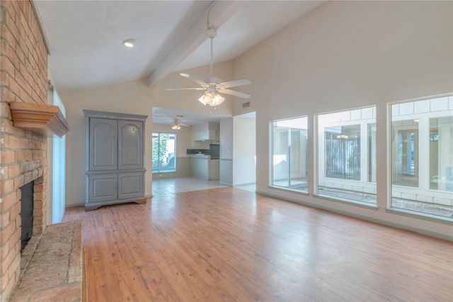 2009 Tickner Street, Conroe, TX 77301