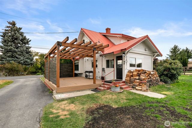 814 Easy Street, Wenatchee, WA 98801