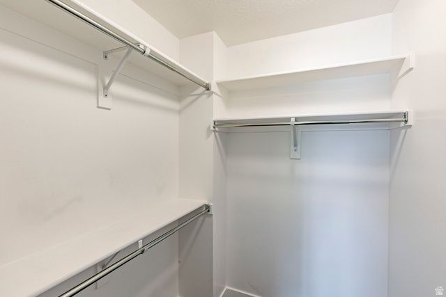 808 E NEWFIELD DR, Sandy, UT 84094