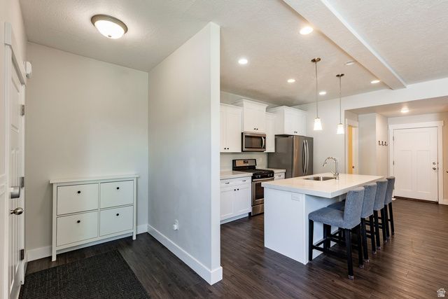 808 E NEWFIELD DR, Sandy, UT 84094