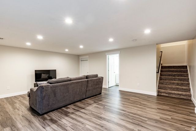 808 E NEWFIELD DR, Sandy, UT 84094