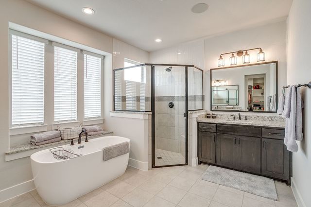 133 Aiden Drive, Waxahachie, TX 75165