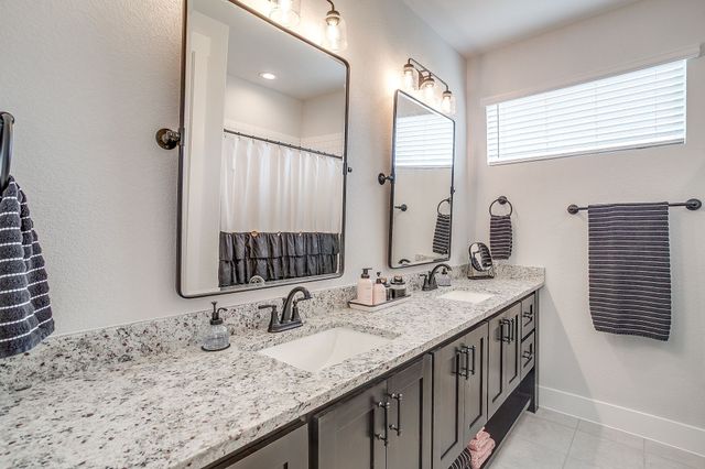 133 Aiden Drive, Waxahachie, TX 75165