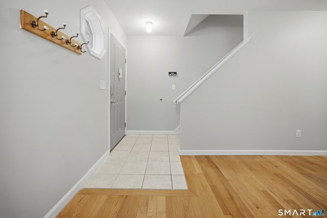 1 Abbott Road 207, Ellington, CT 06029