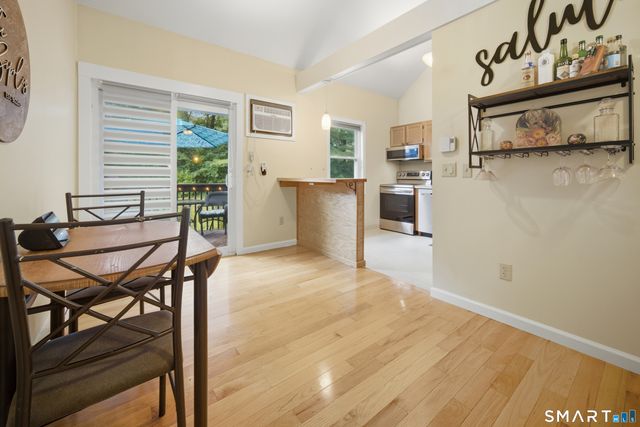 1 Abbott Road 207, Ellington, CT 06029