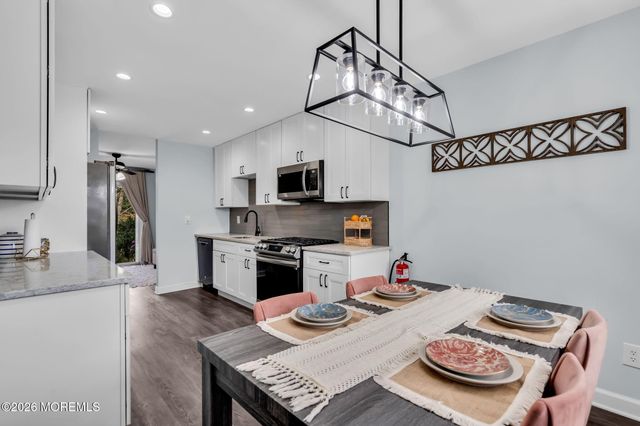2404 Gulfstream Way, Toms River, NJ 08755