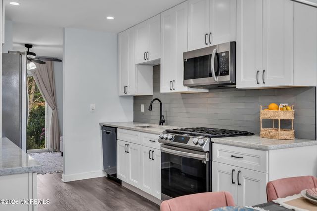 2404 Gulfstream Way, Toms River, NJ 08755