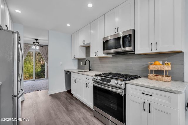 2404 Gulfstream Way, Toms River, NJ 08755