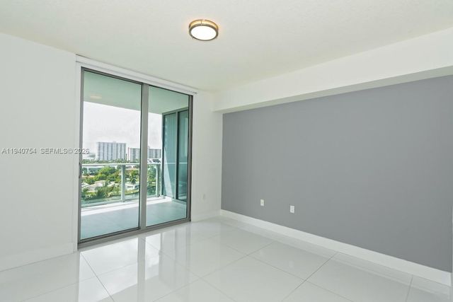 300 Sunny Isles Blvd 4-904, Sunny Isles Beach, FL 33160