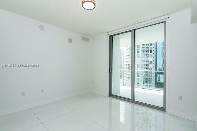 300 Sunny Isles Blvd 4-904, Sunny Isles Beach, FL 33160